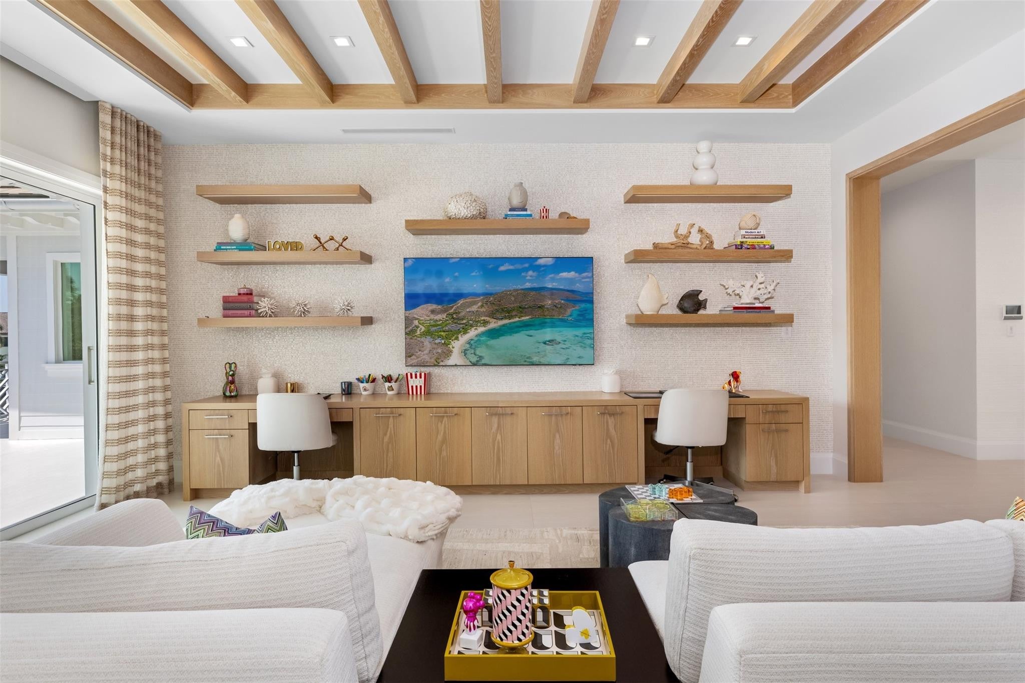 Nestled on one of Fort Lauderdales most desired streets, with only 17 – image 45