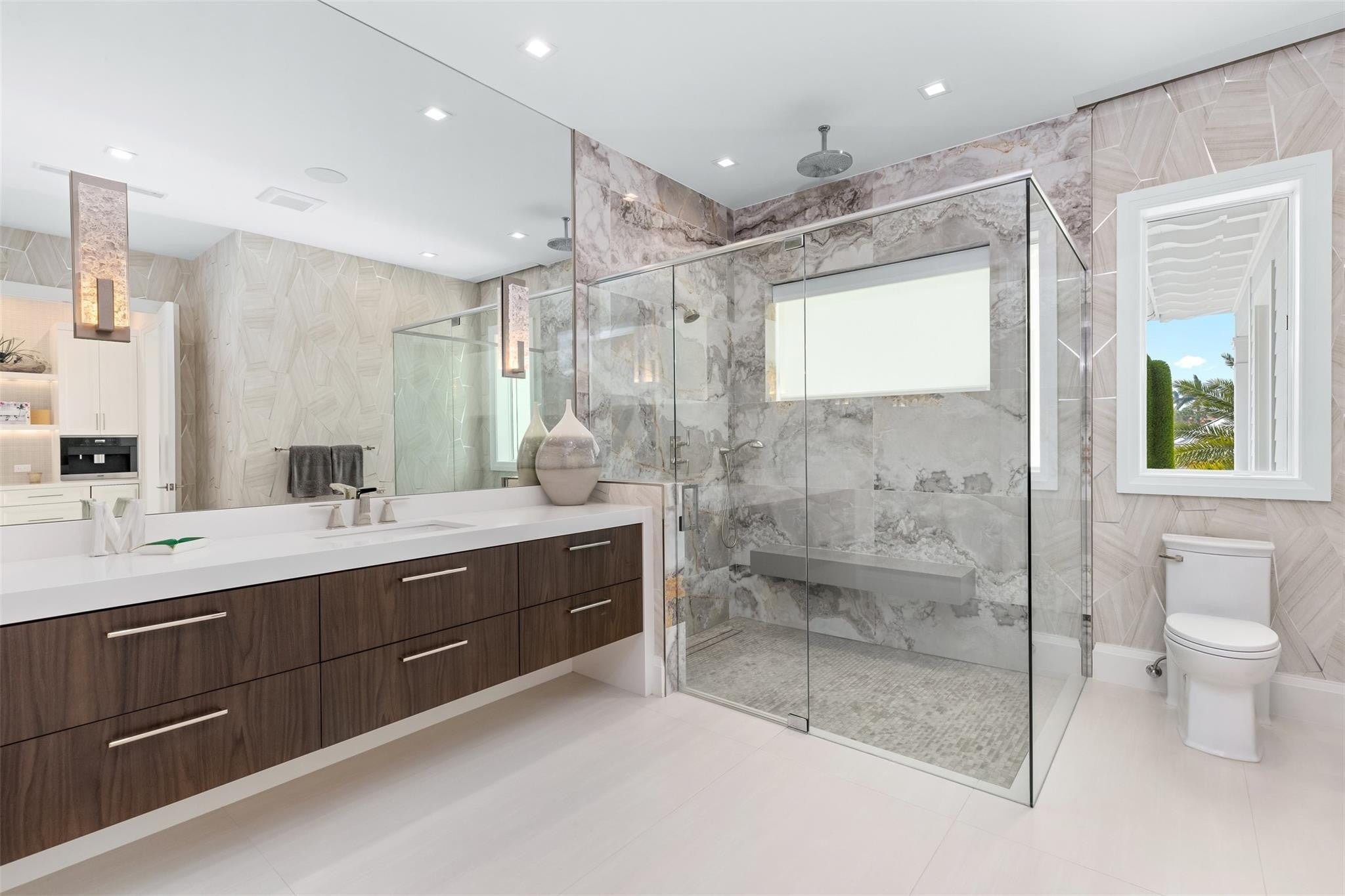 Nestled on one of Fort Lauderdales most desired streets, with only 17 – image 55