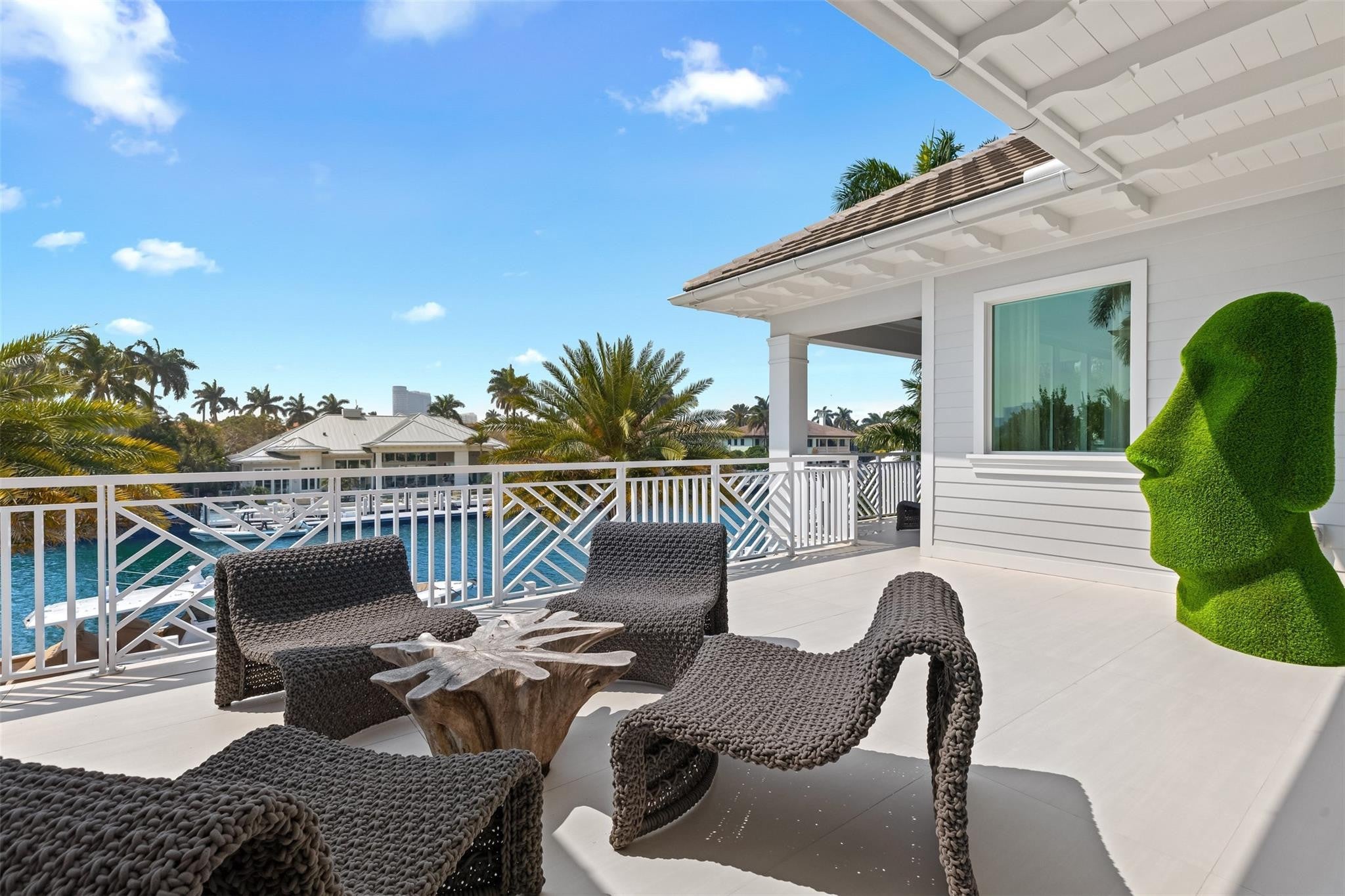 Nestled on one of Fort Lauderdales most desired streets, with only 17 – image 93
