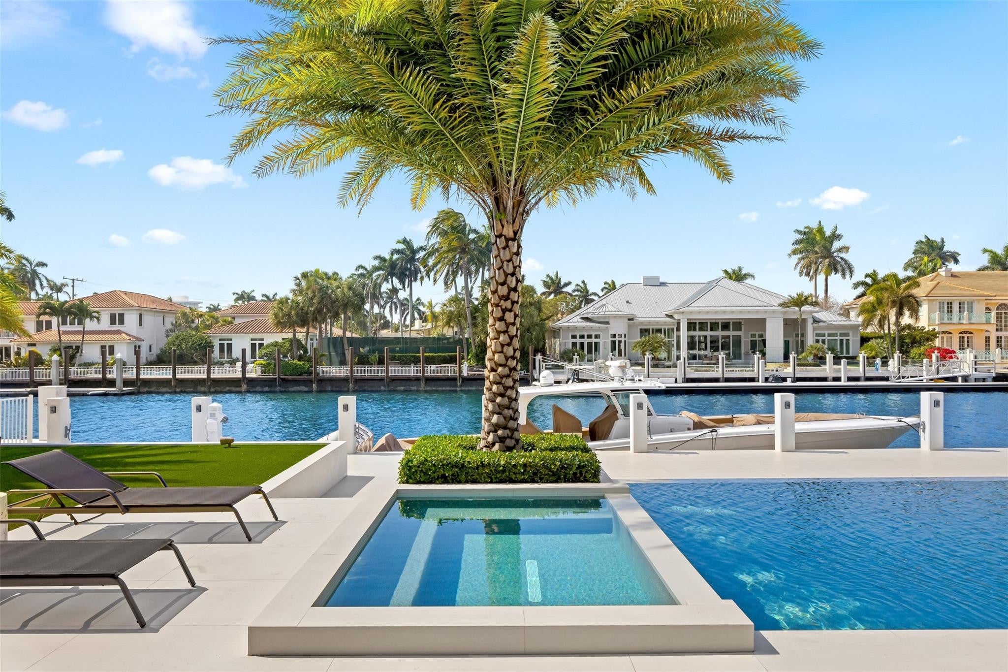 Nestled on one of Fort Lauderdales most desired streets, with only 17 – image 91