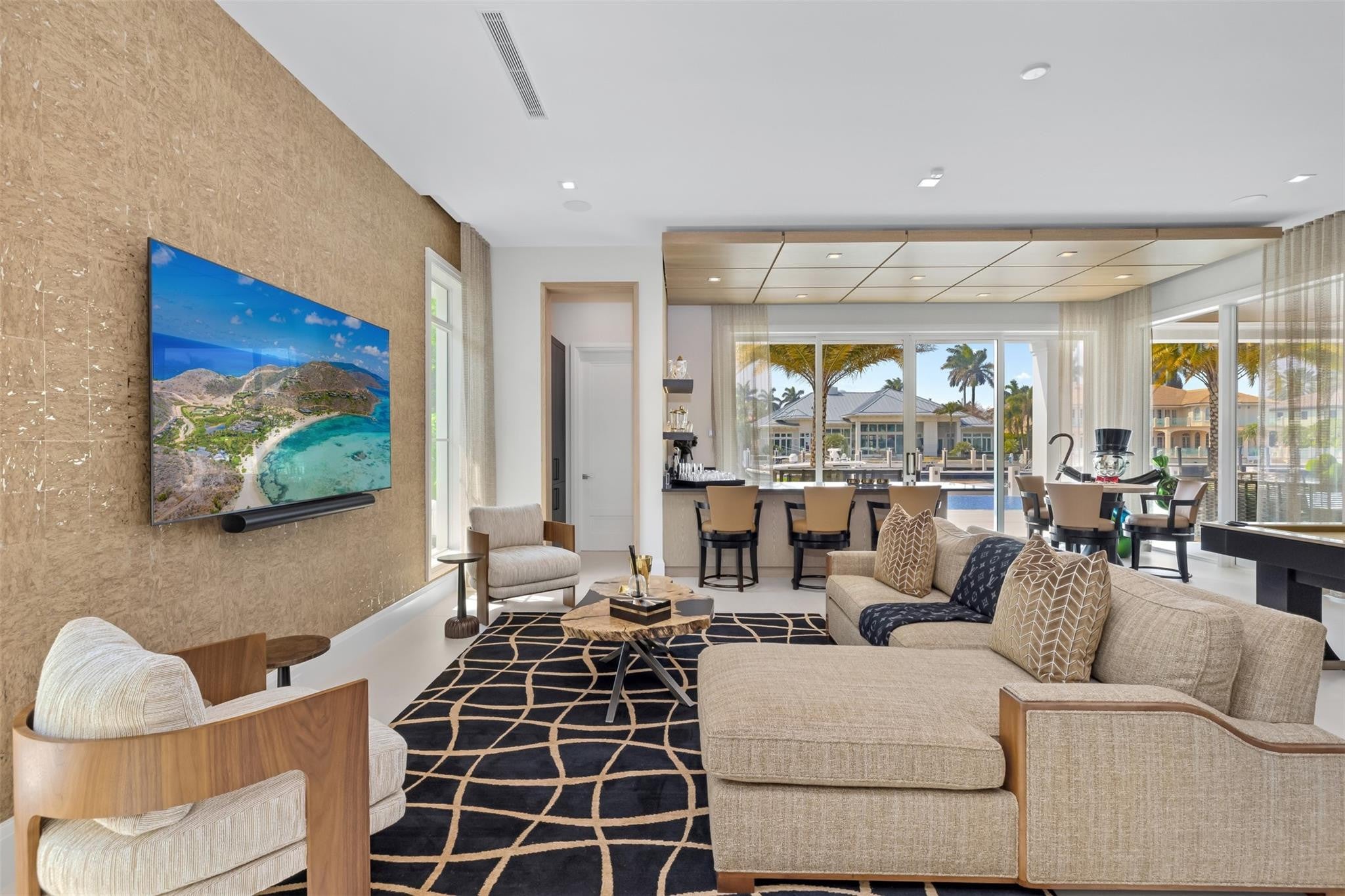 Nestled on one of Fort Lauderdales most desired streets, with only 17 – image 37
