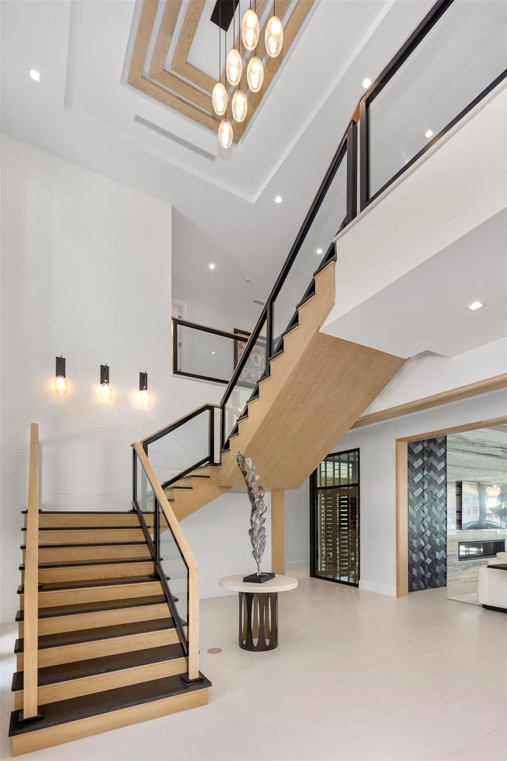 Nestled on one of Fort Lauderdales most desired streets, with only 17 – image 9