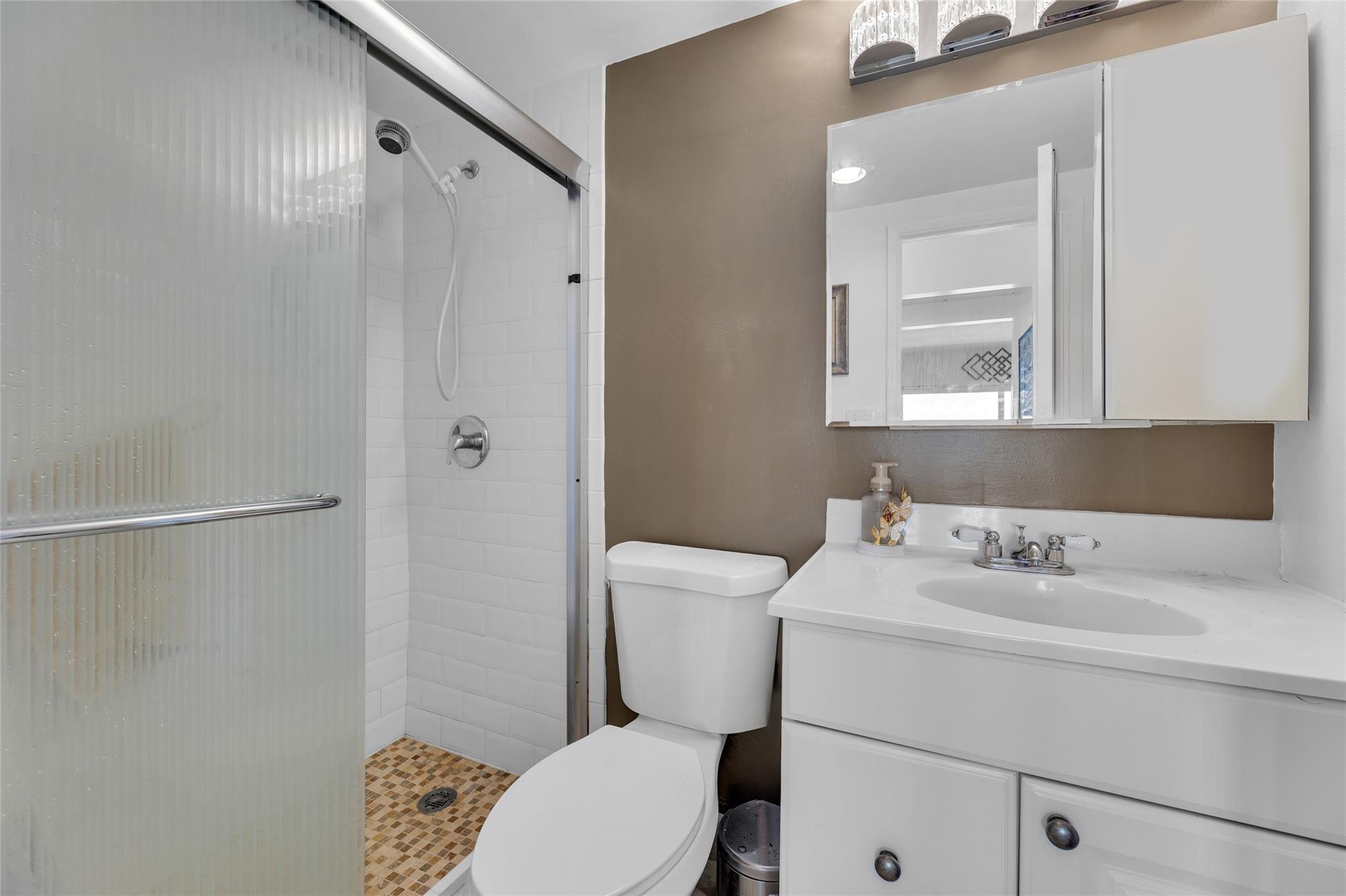 Lauderdale Tower - Residential Lease