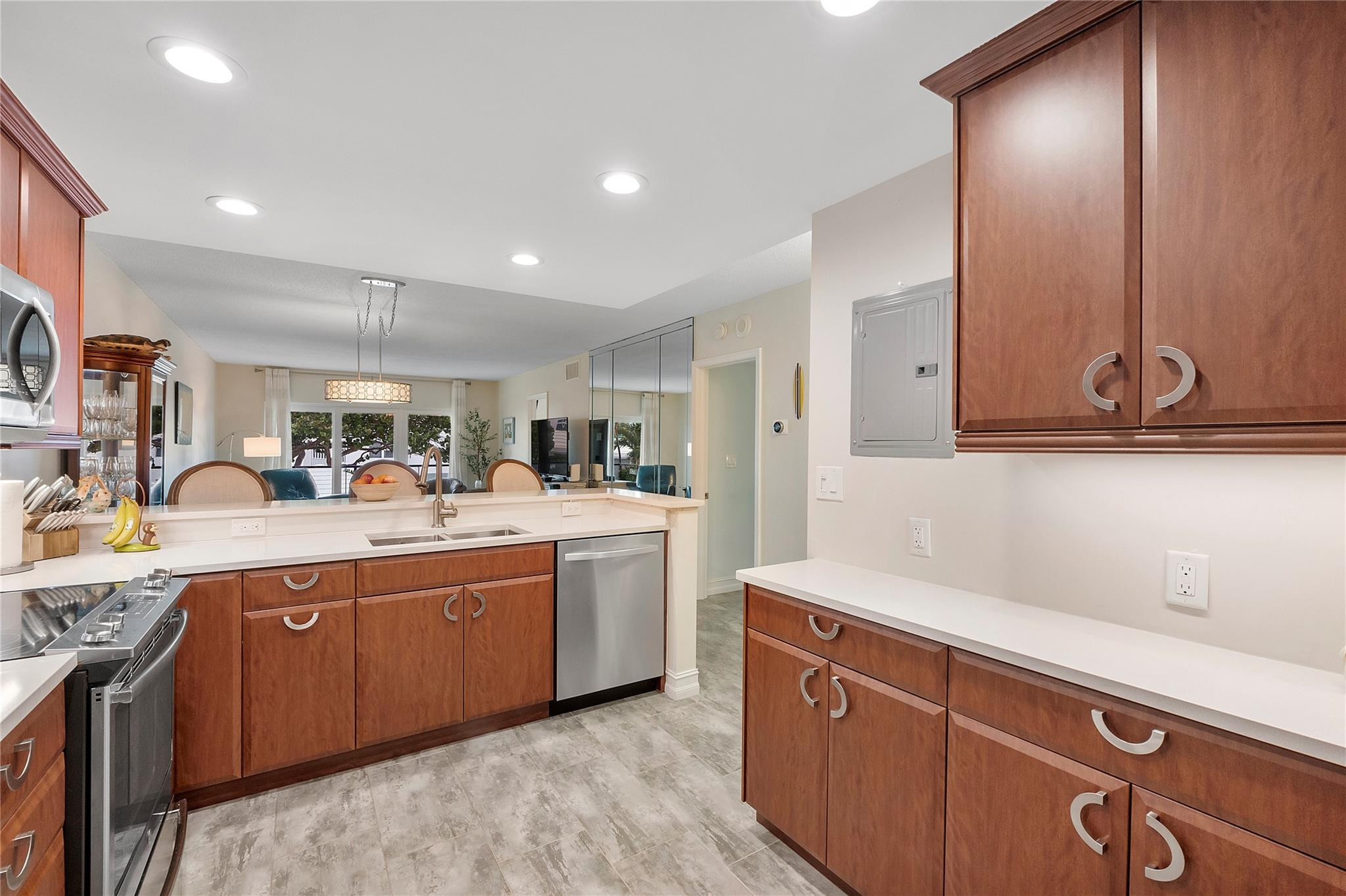 1500 S Ocean Boulevard 207