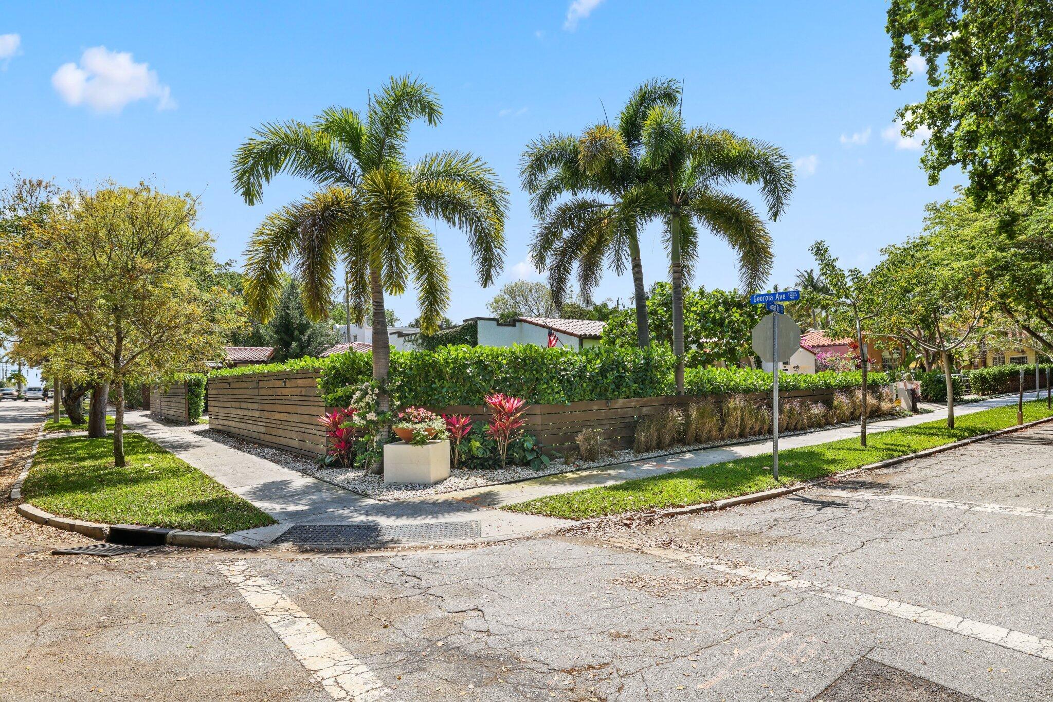 FLAMINGO PARK - Residential