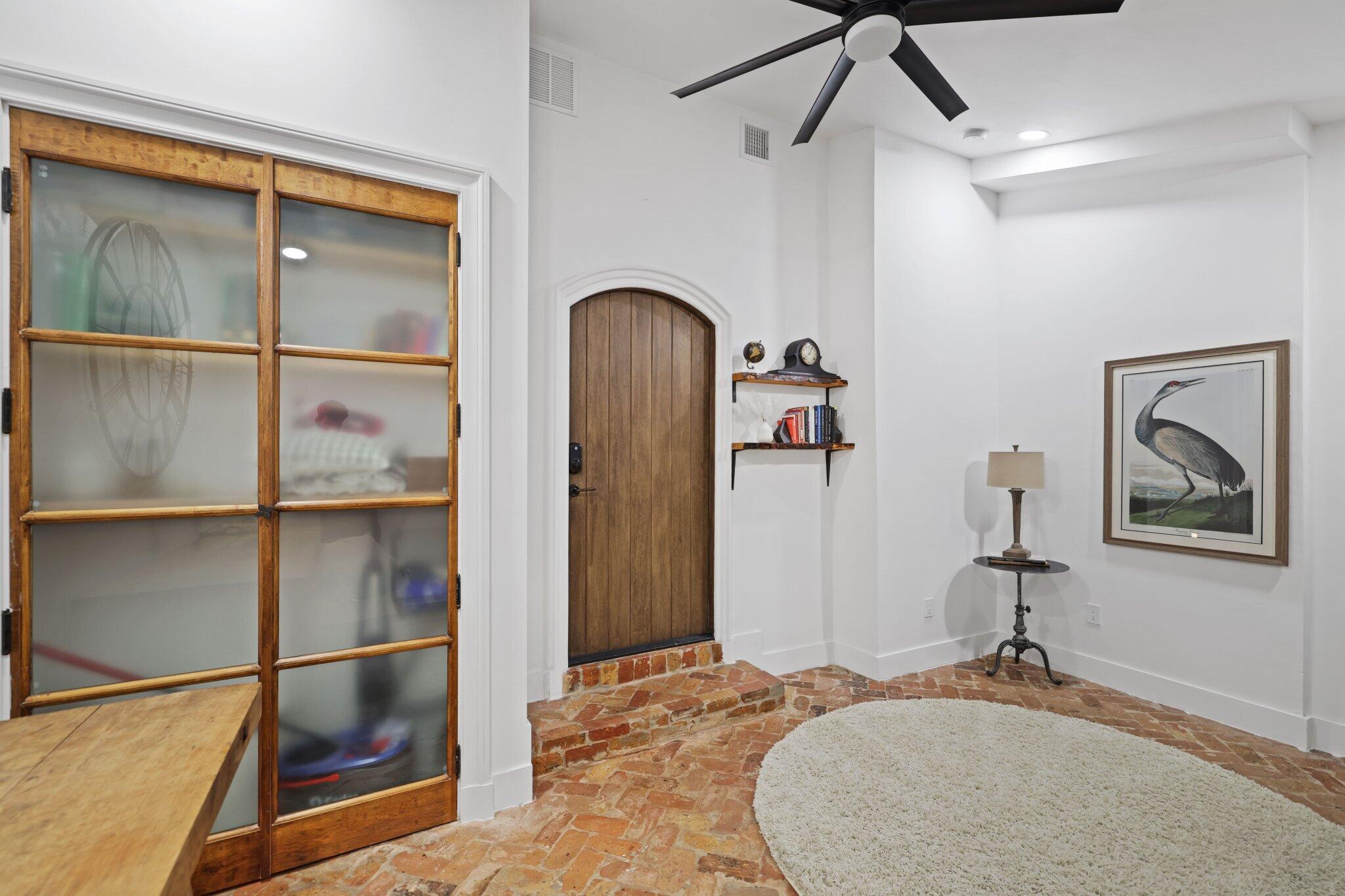 FLAMINGO PARK - Residential