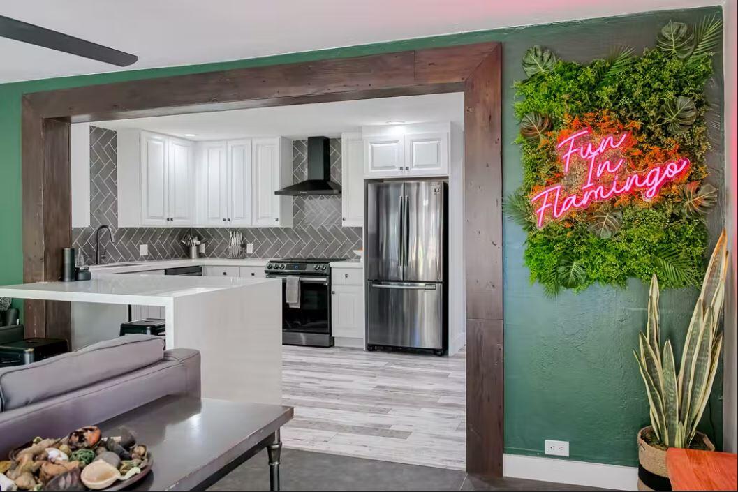 FLAMINGO PARK - Residential