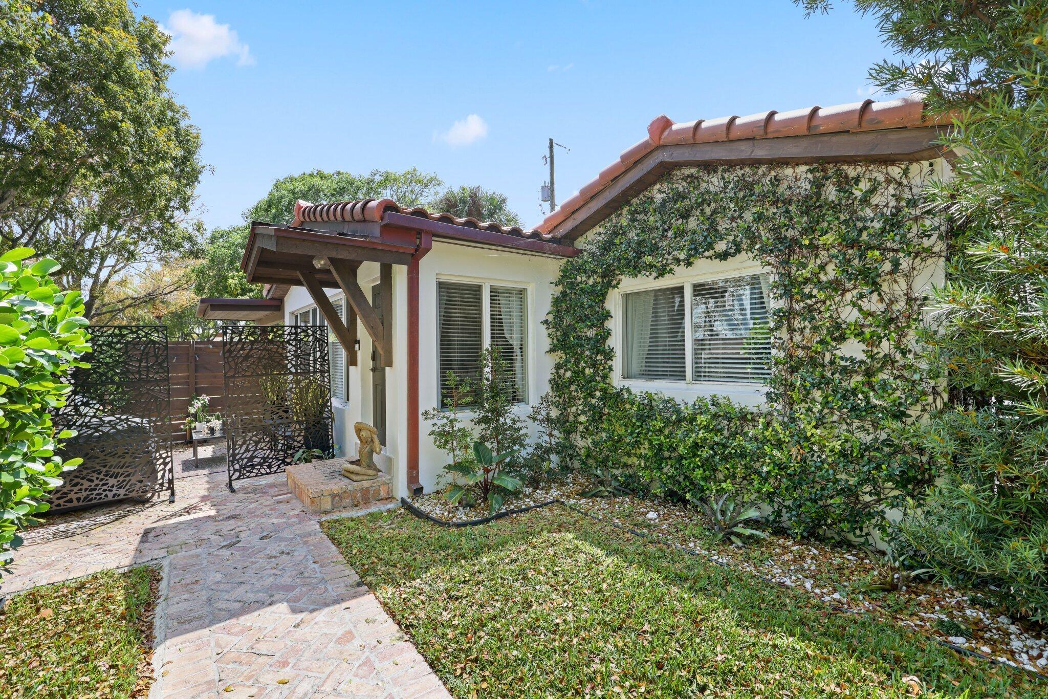 FLAMINGO PARK - Residential