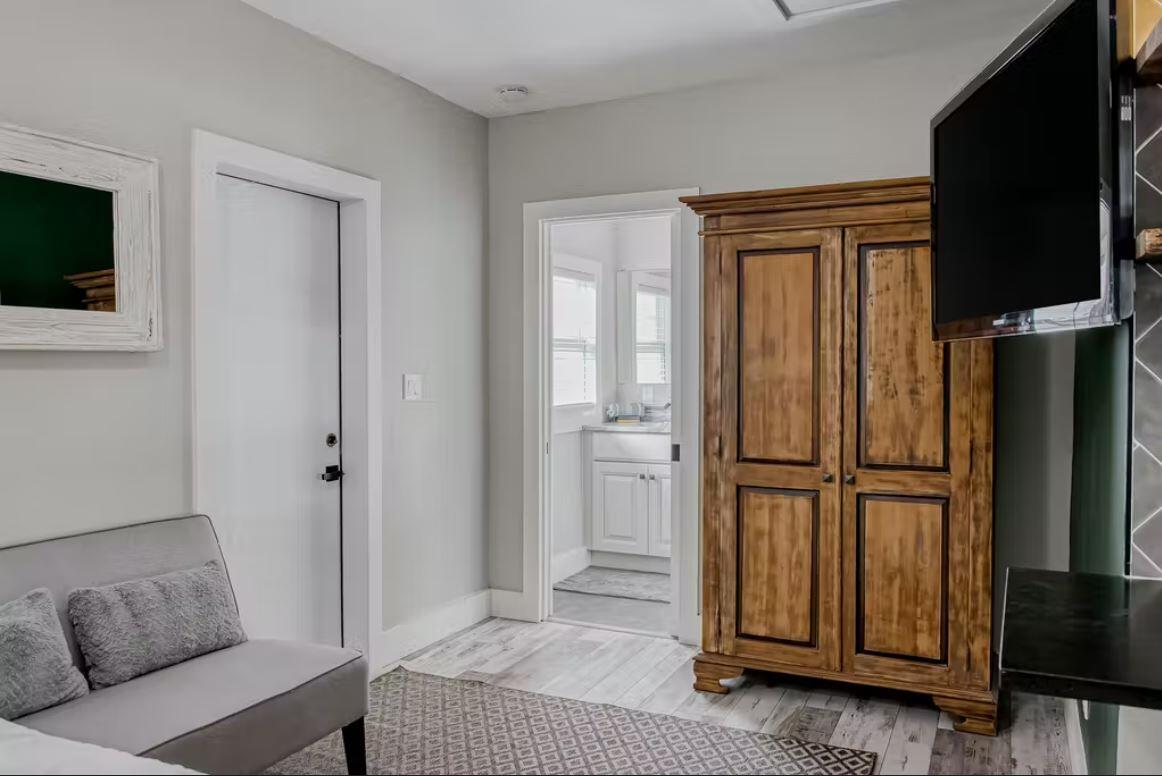 FLAMINGO PARK - Residential