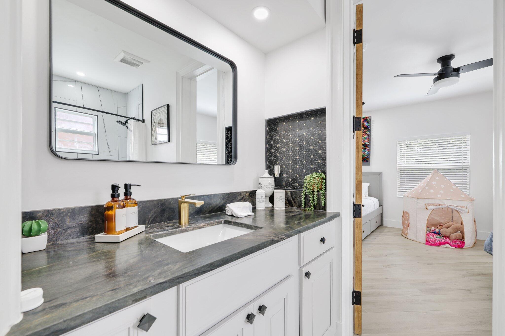 FLAMINGO PARK - Residential