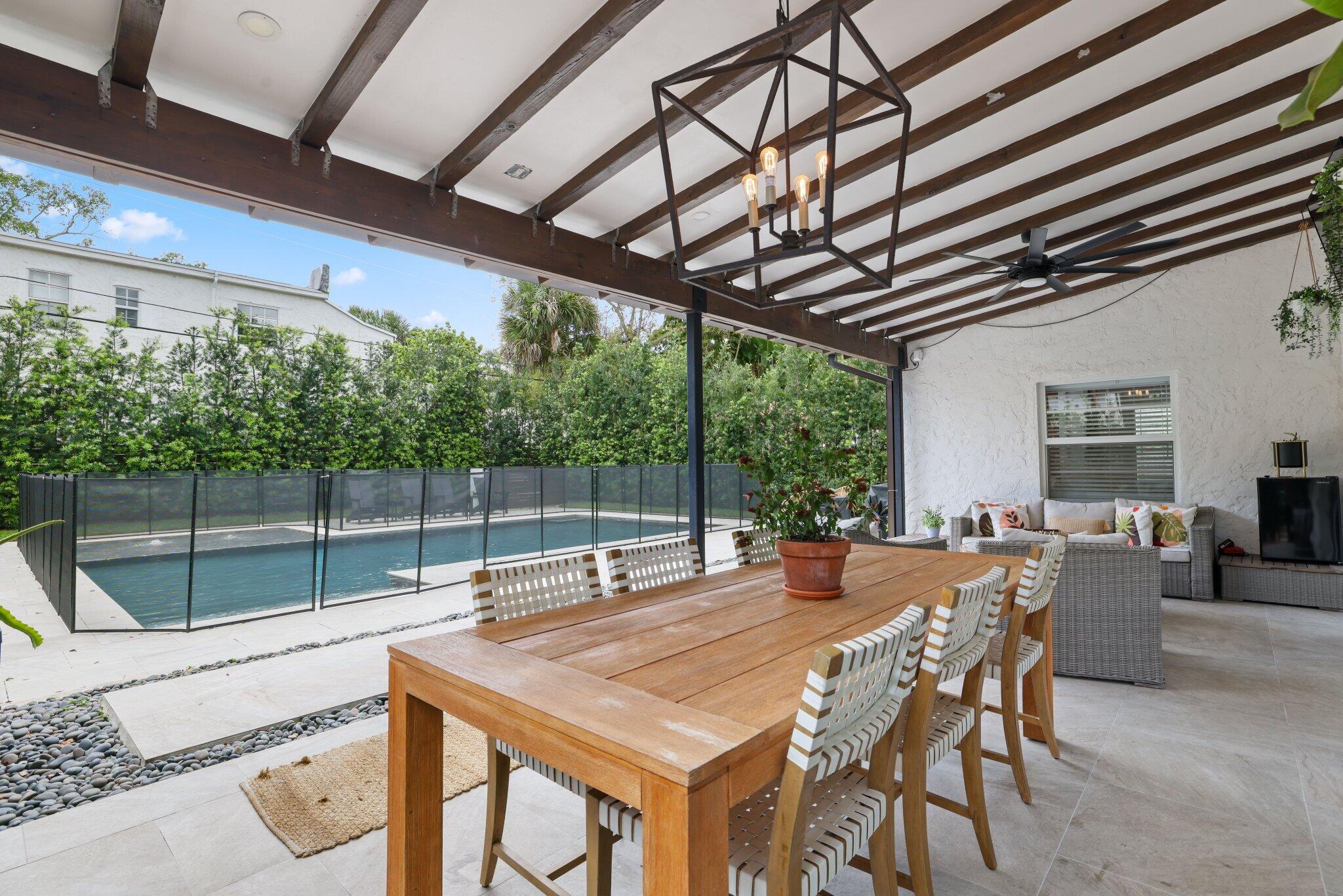 FLAMINGO PARK - Residential