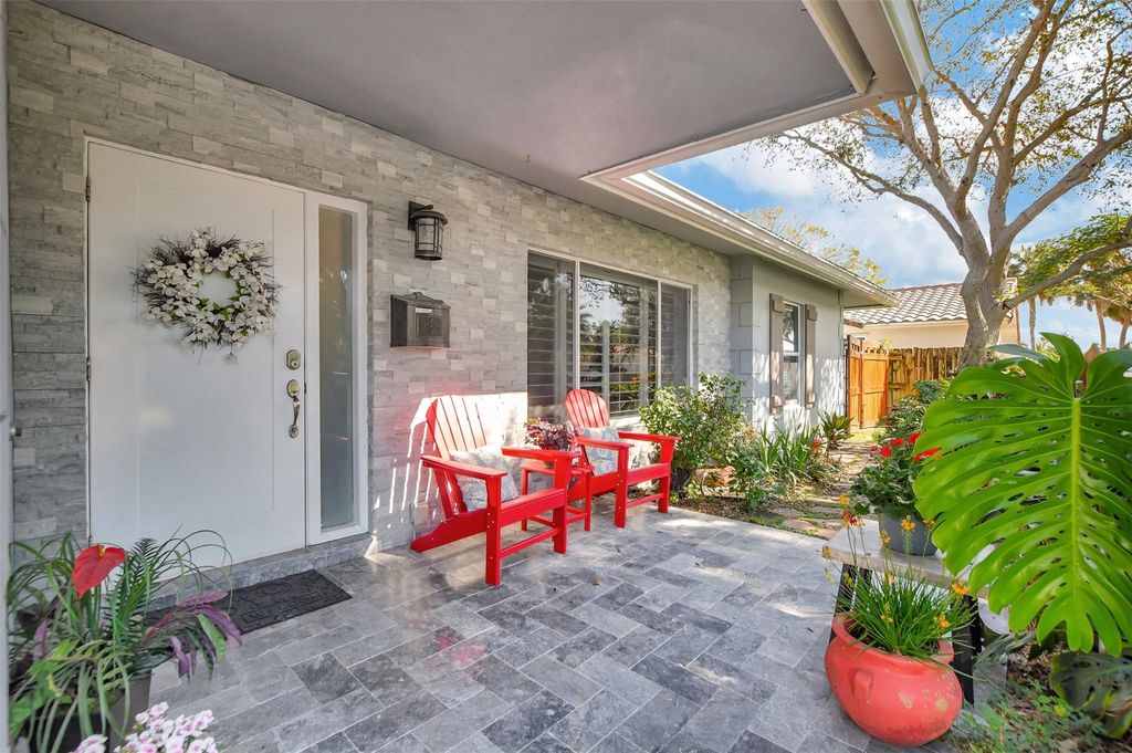 Photo of 1415 SW 10th Street, Boca Raton, FL 33486 (MLS # F10454814)