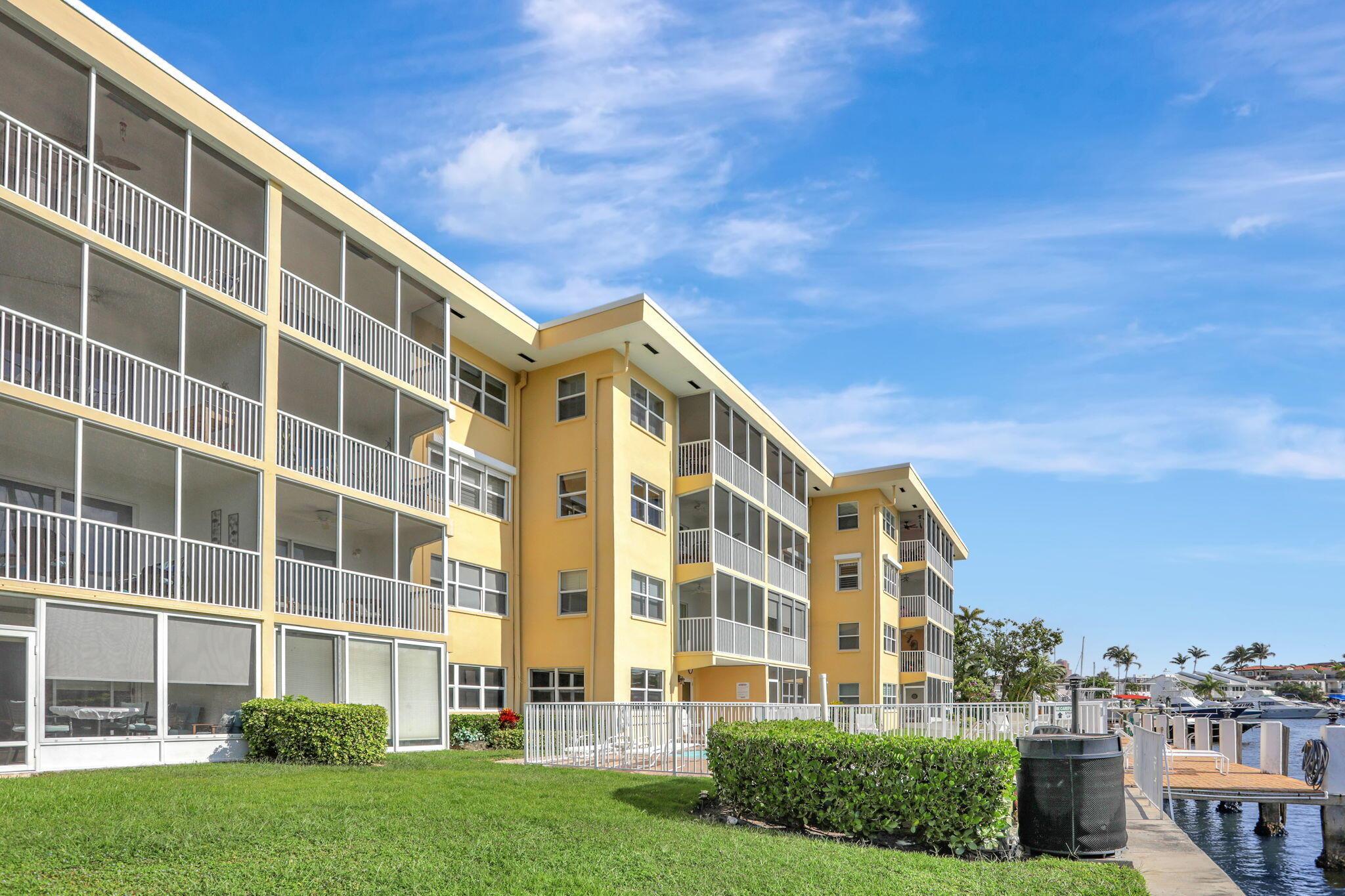 HAWTHORNE BAY CONDO - Residential