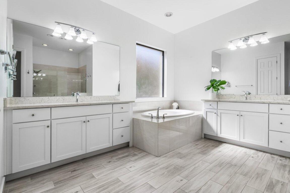 PARKLAND ROYALE - Residential