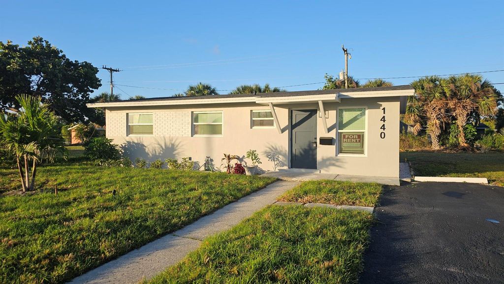 Photo of 1440 9th Street, West Palm Beach, FL 33401 (MLS # R11054683)