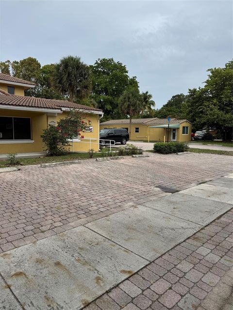 1848 SE 1ST AVE Fort Lauderdale FL 33316