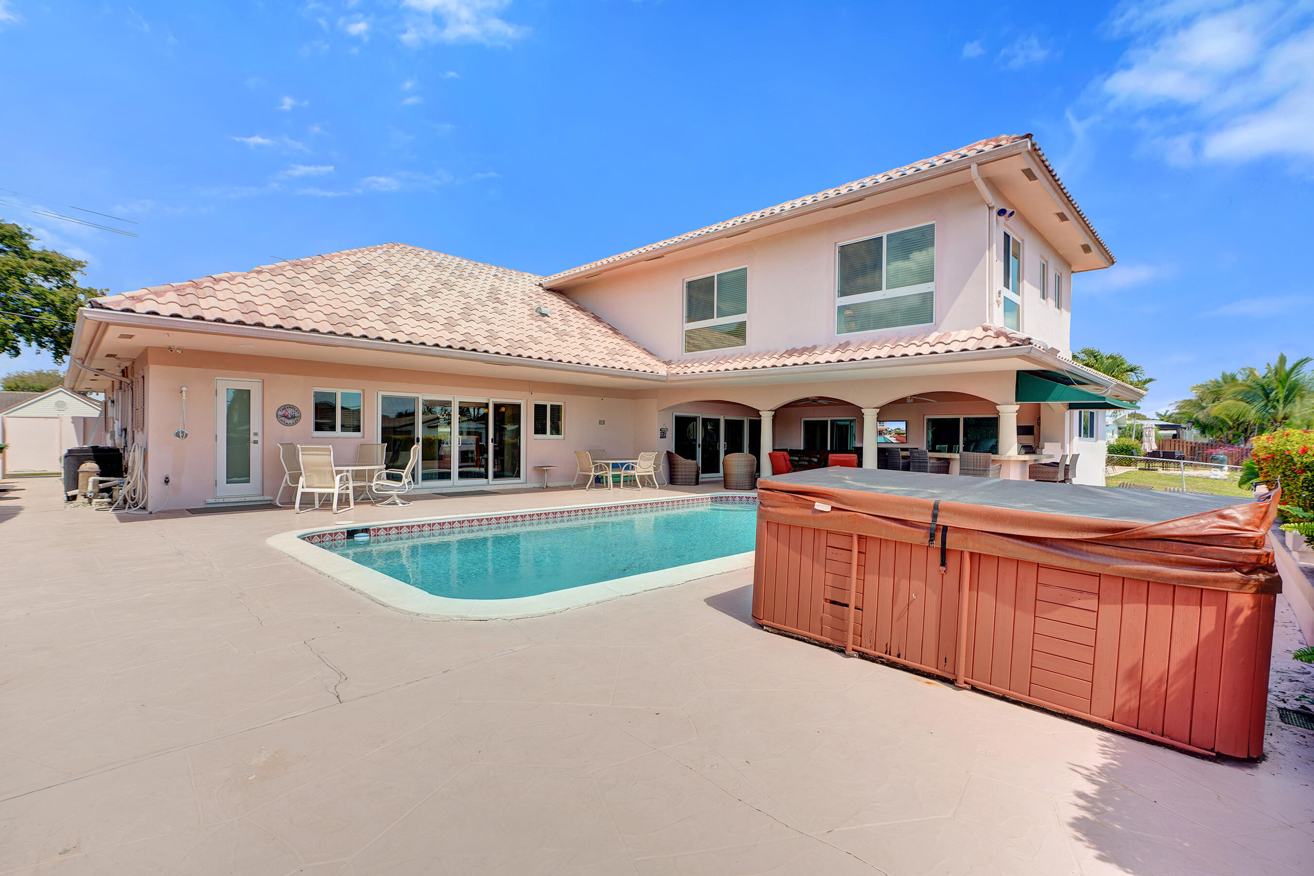 View photos, virtual tours, details... 5530 Bayview Drive