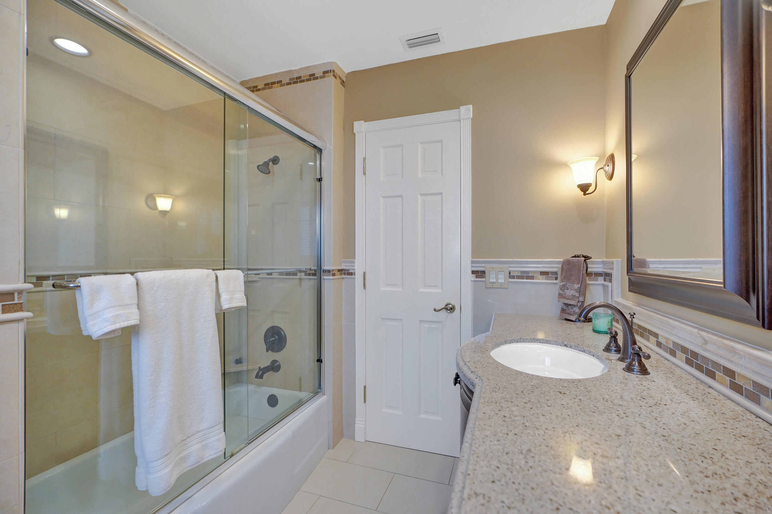 LANDINGS FIRST SEC - Residential