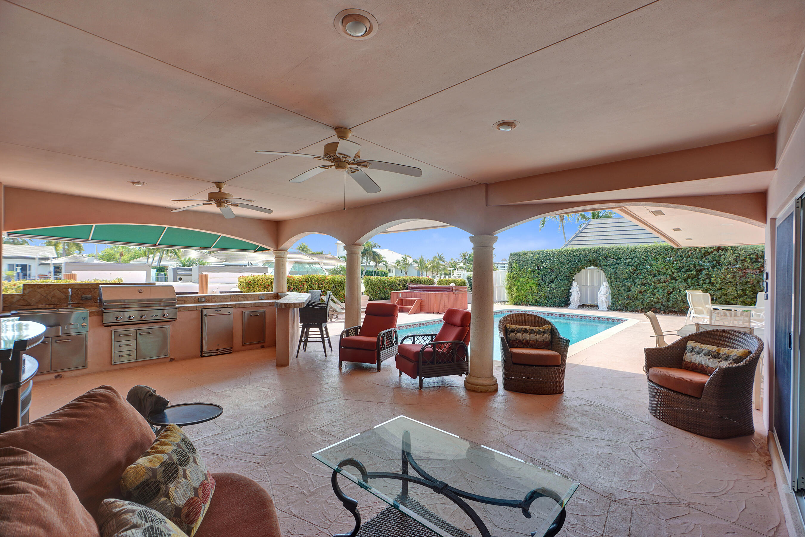 LANDINGS FIRST SEC - Residential