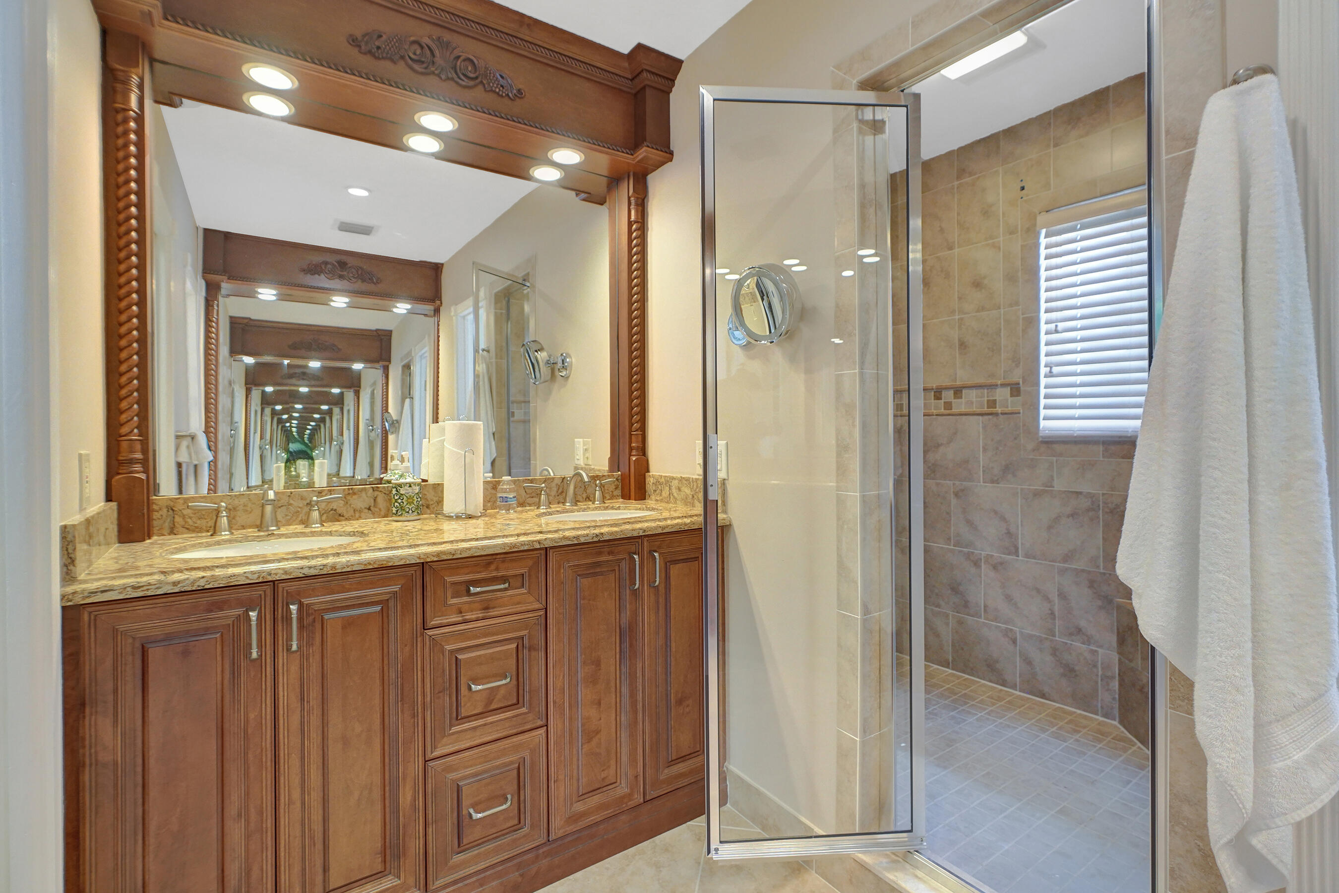 LANDINGS FIRST SEC - Residential