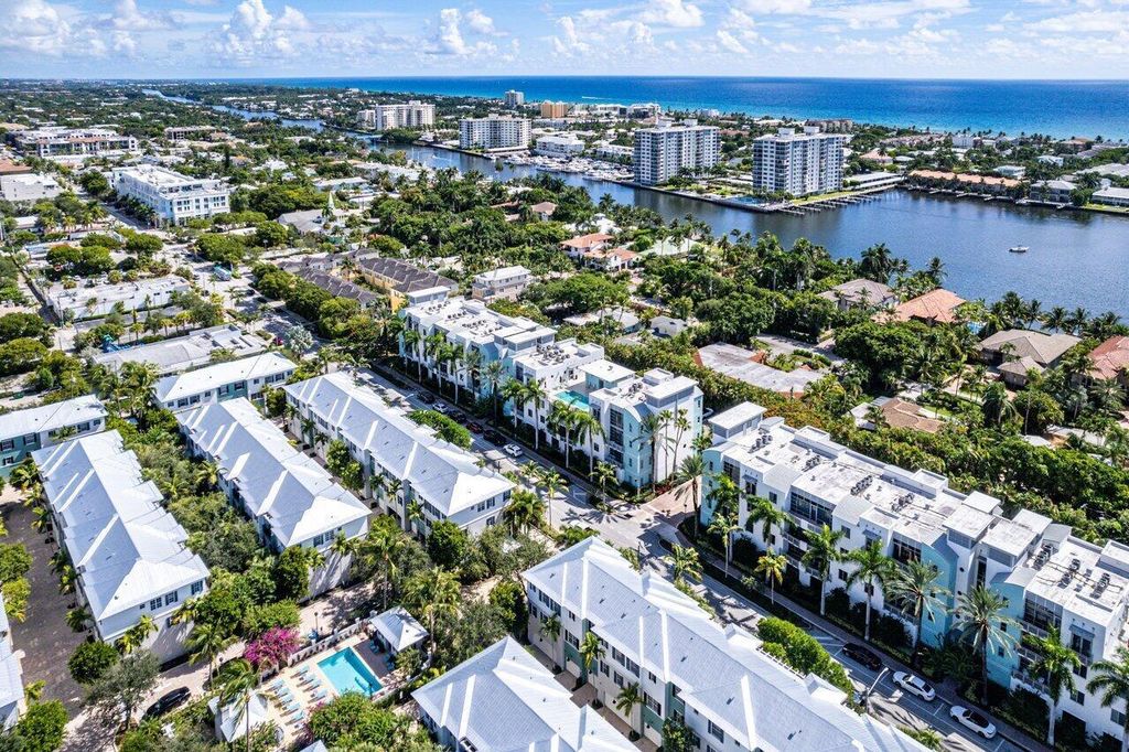 Photo of 335 SE 6th Avenue, Delray Beach, FL 33483 (MLS # B26030428)