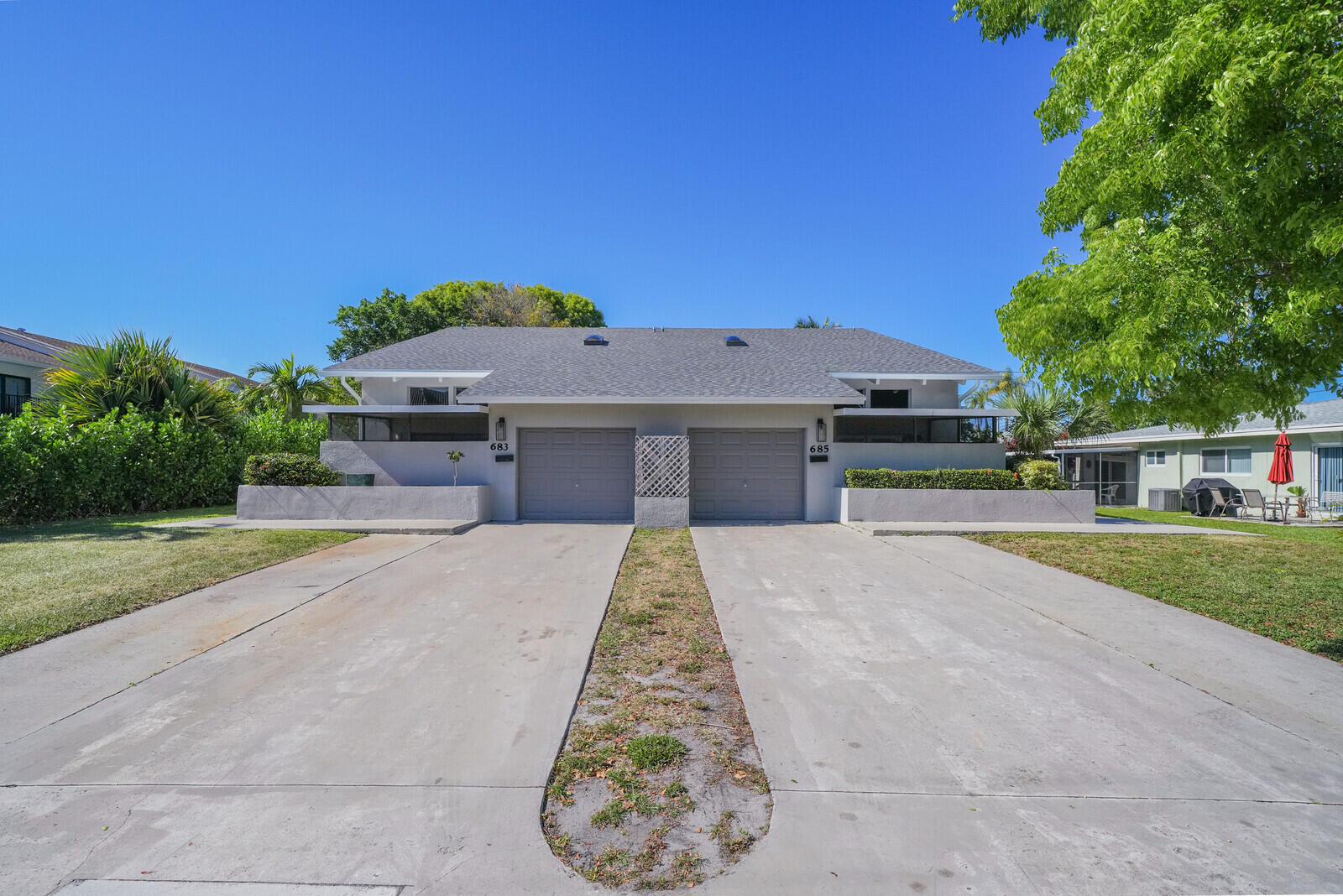 DELRAY MNR - Residential Income
