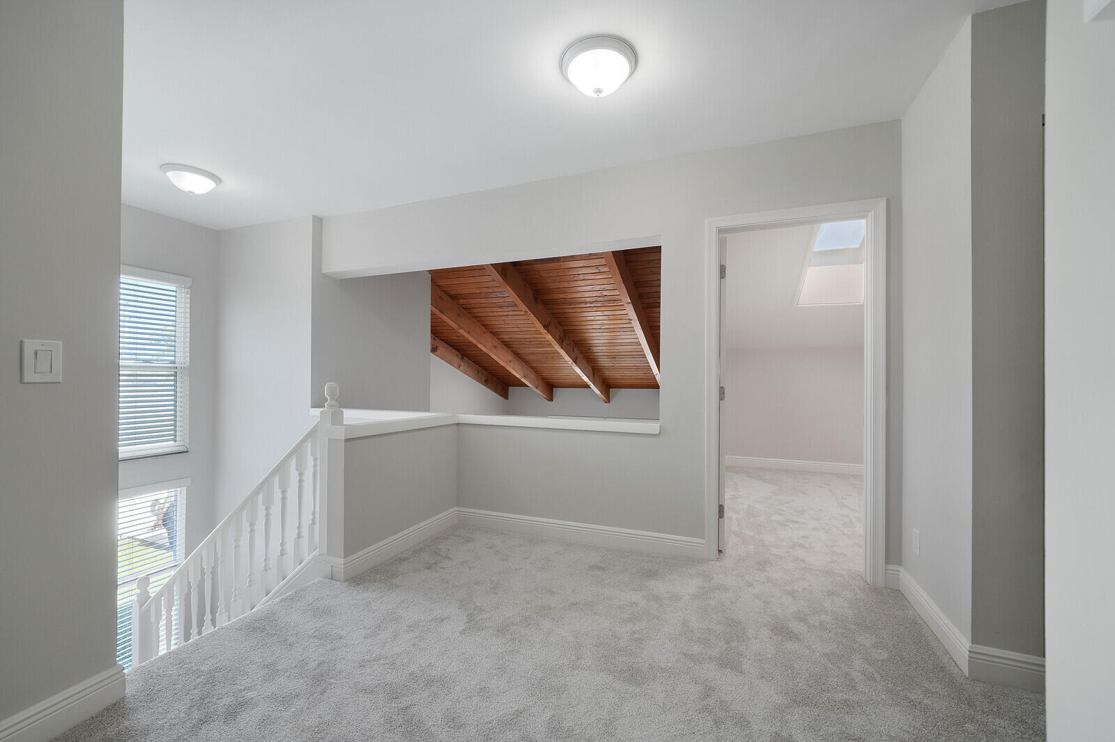 DELRAY MNR - Residential Income