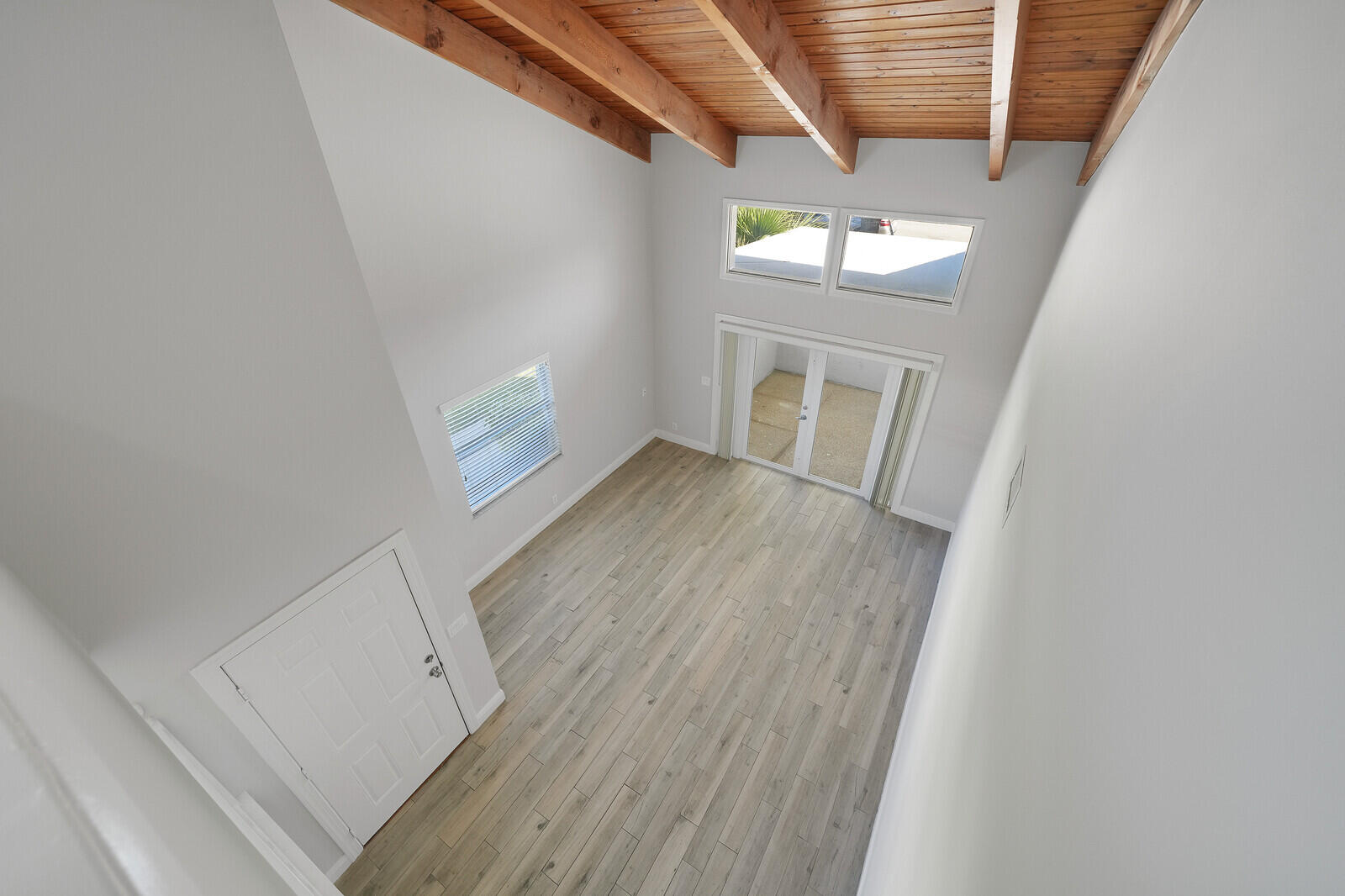 DELRAY MNR - Residential Income