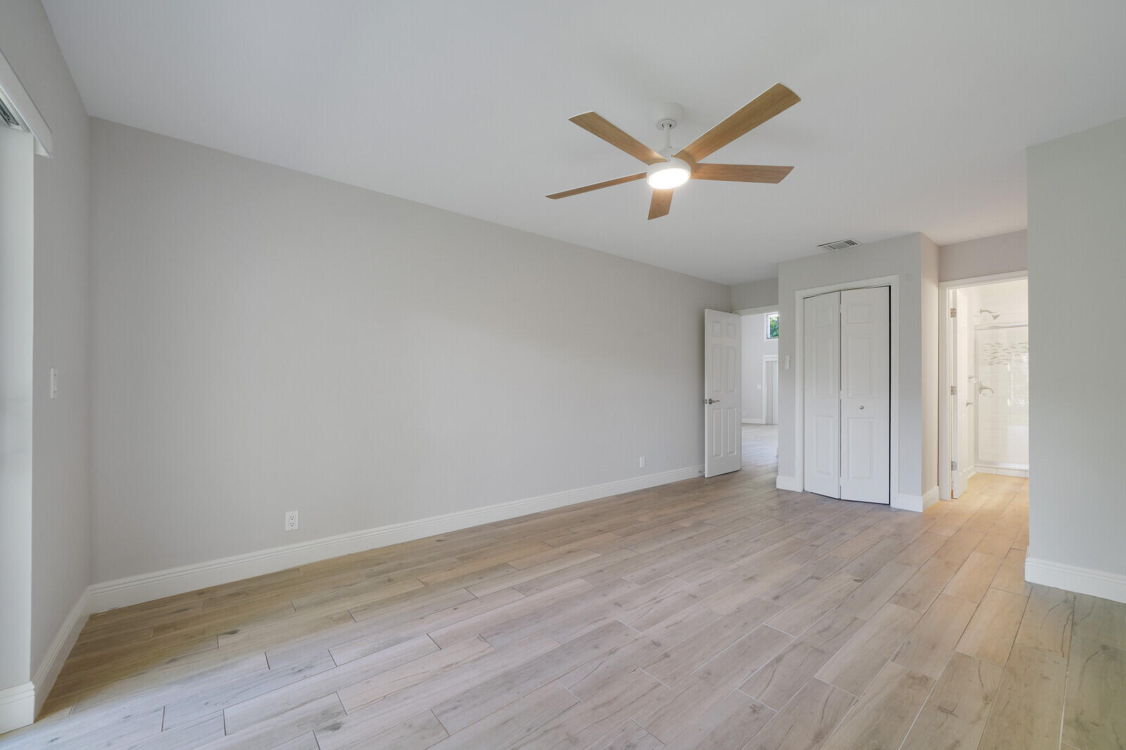 DELRAY MNR - Residential Income