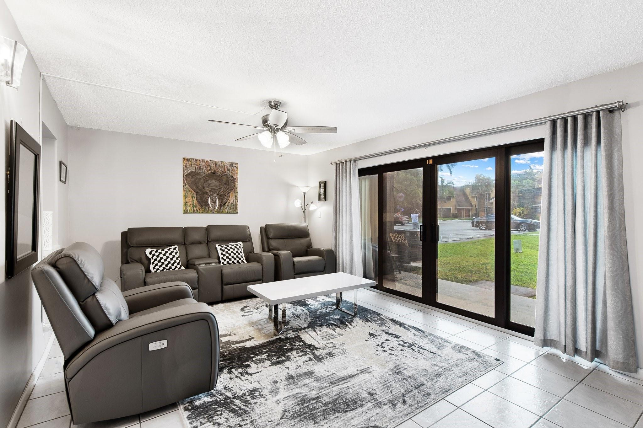 3220 N Pine Island Rd 508