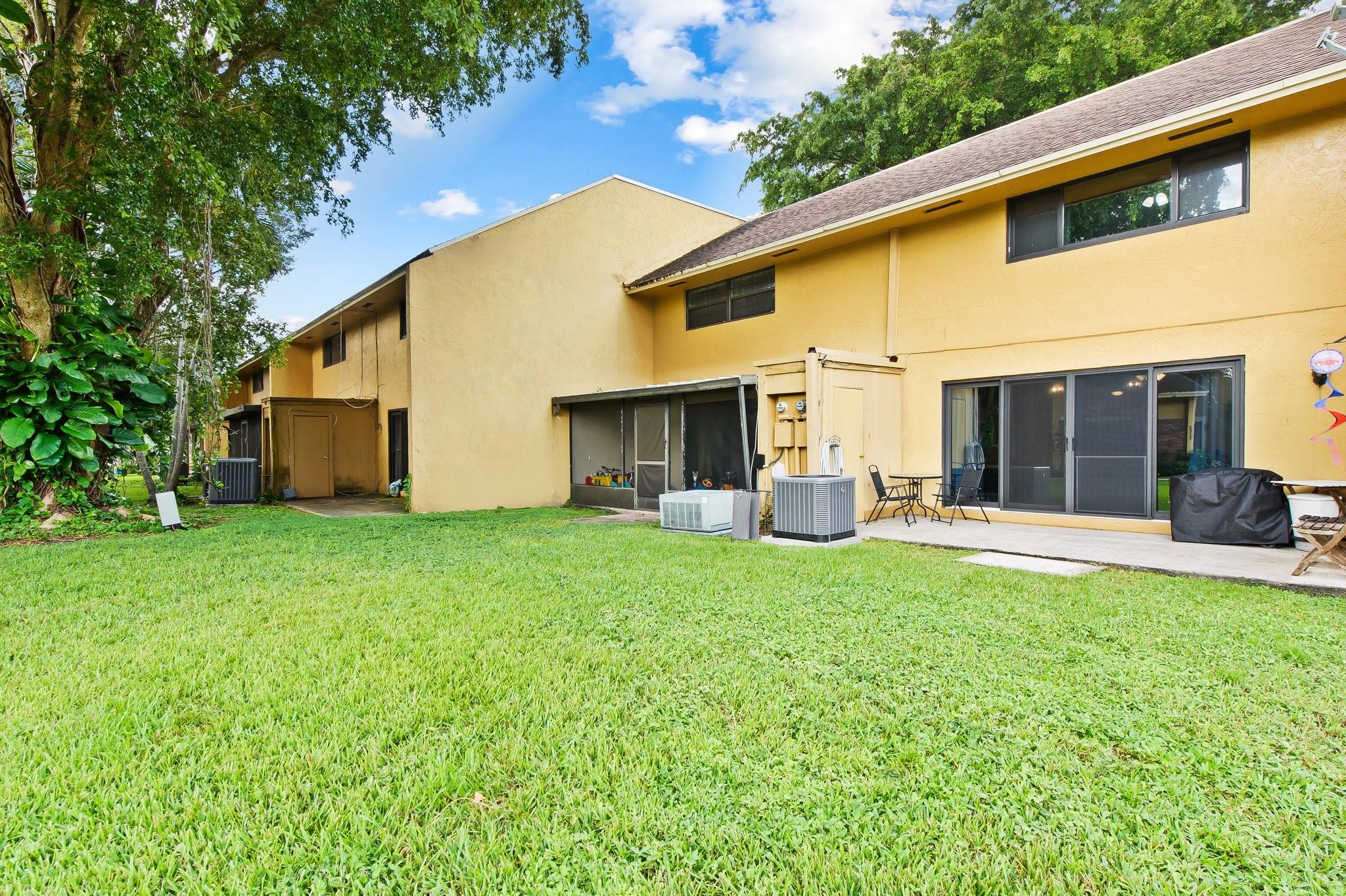 Center Court - Residential