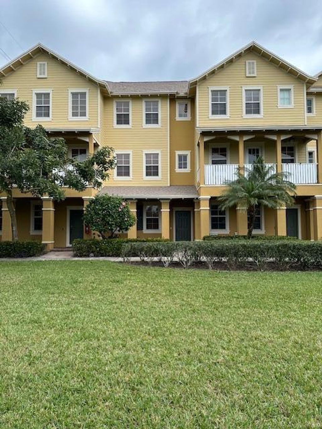 Photo of 145 Seagrape Drive #102, Jupiter, FL 33458 (MLS # R10957285)