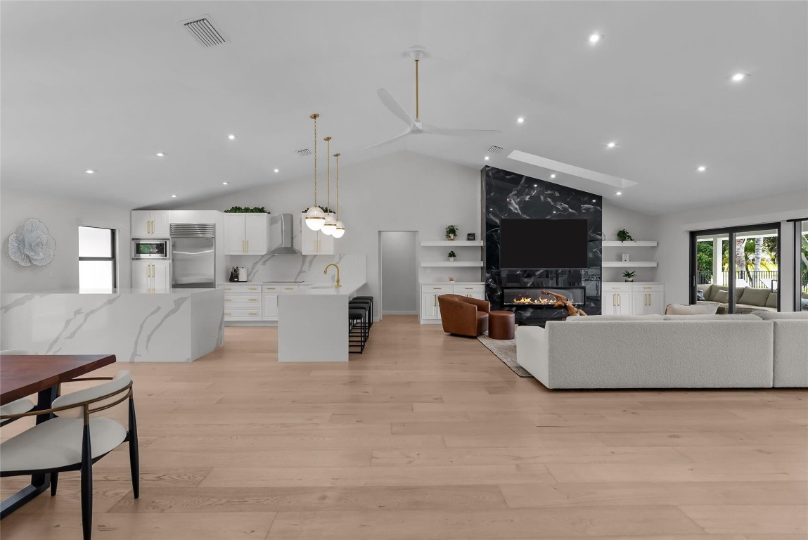 STONEWAL ESTATES - Residential