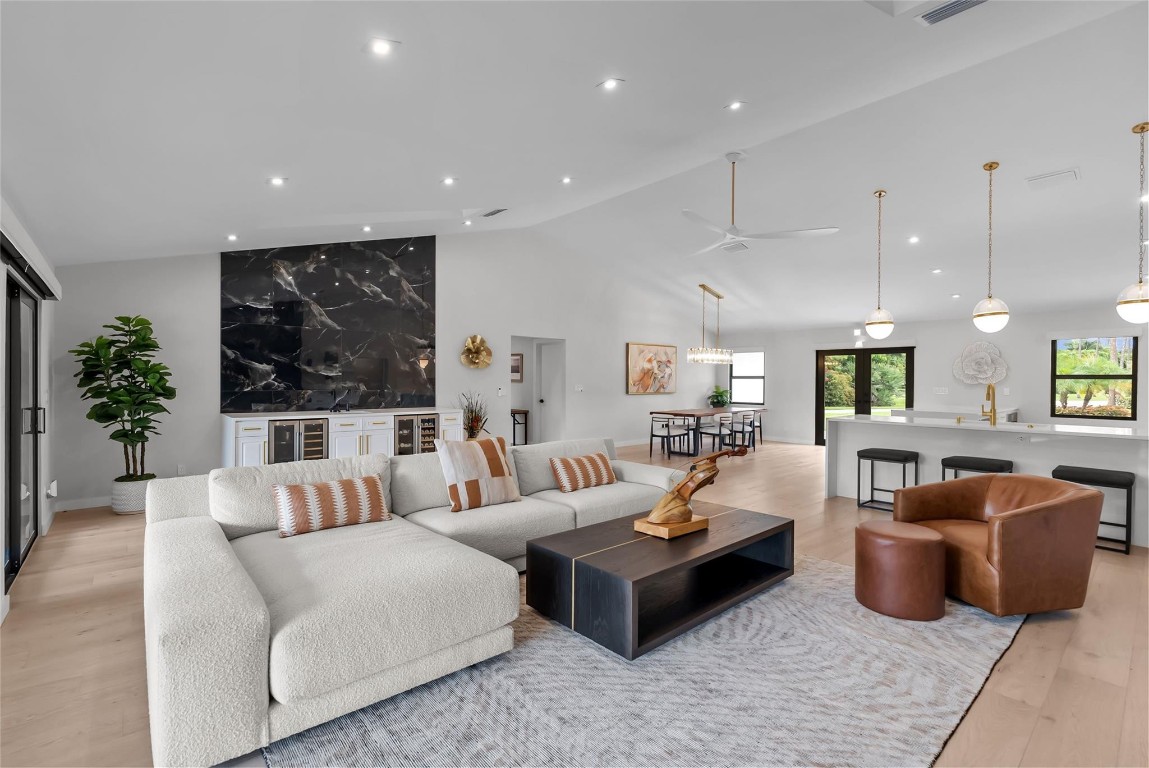 STONEWAL ESTATES - Residential