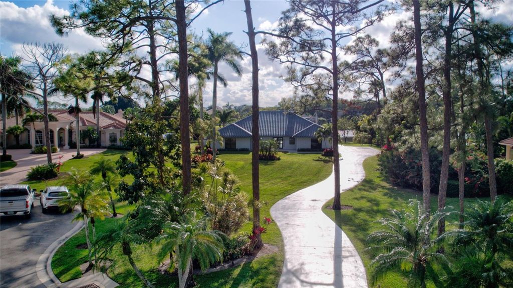 Photo of 8611 Gullane Court, Palm Beach Gardens, FL 33412 (MLS # F10544925)