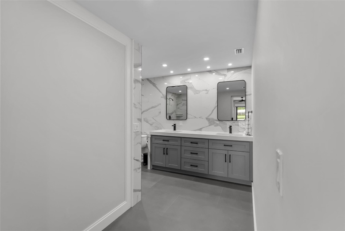 STONEWAL ESTATES - Residential