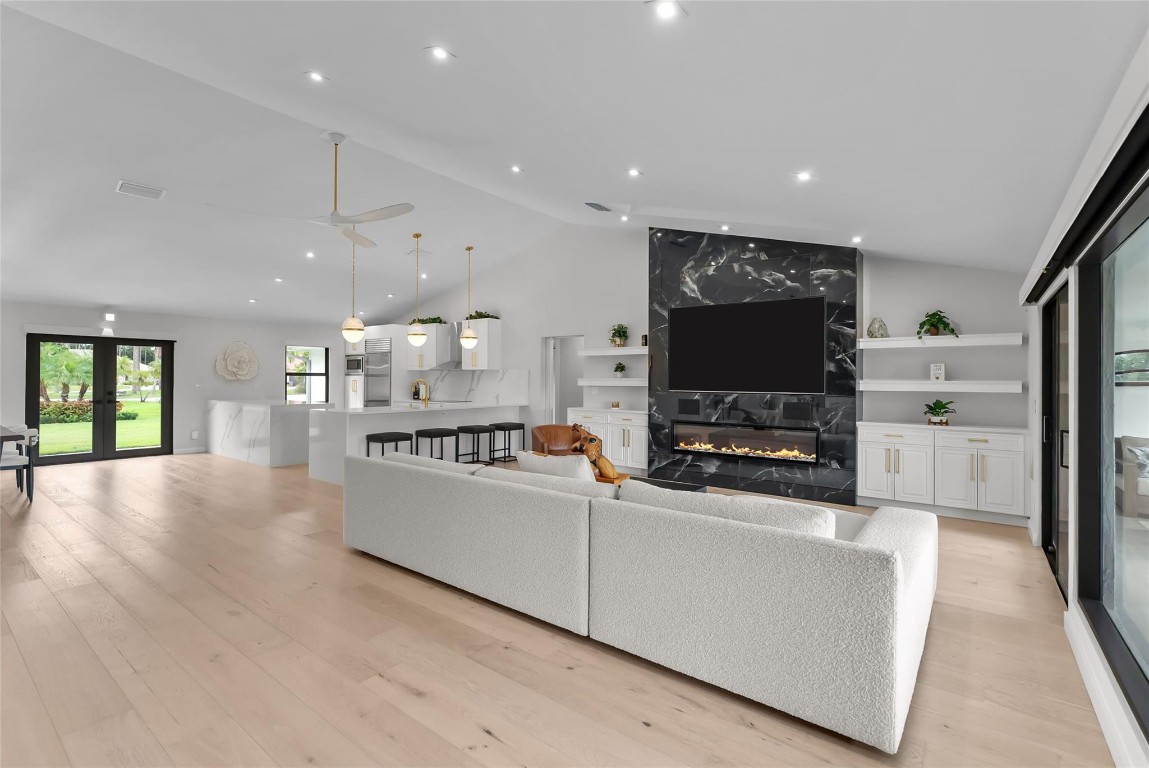 STONEWAL ESTATES - Residential