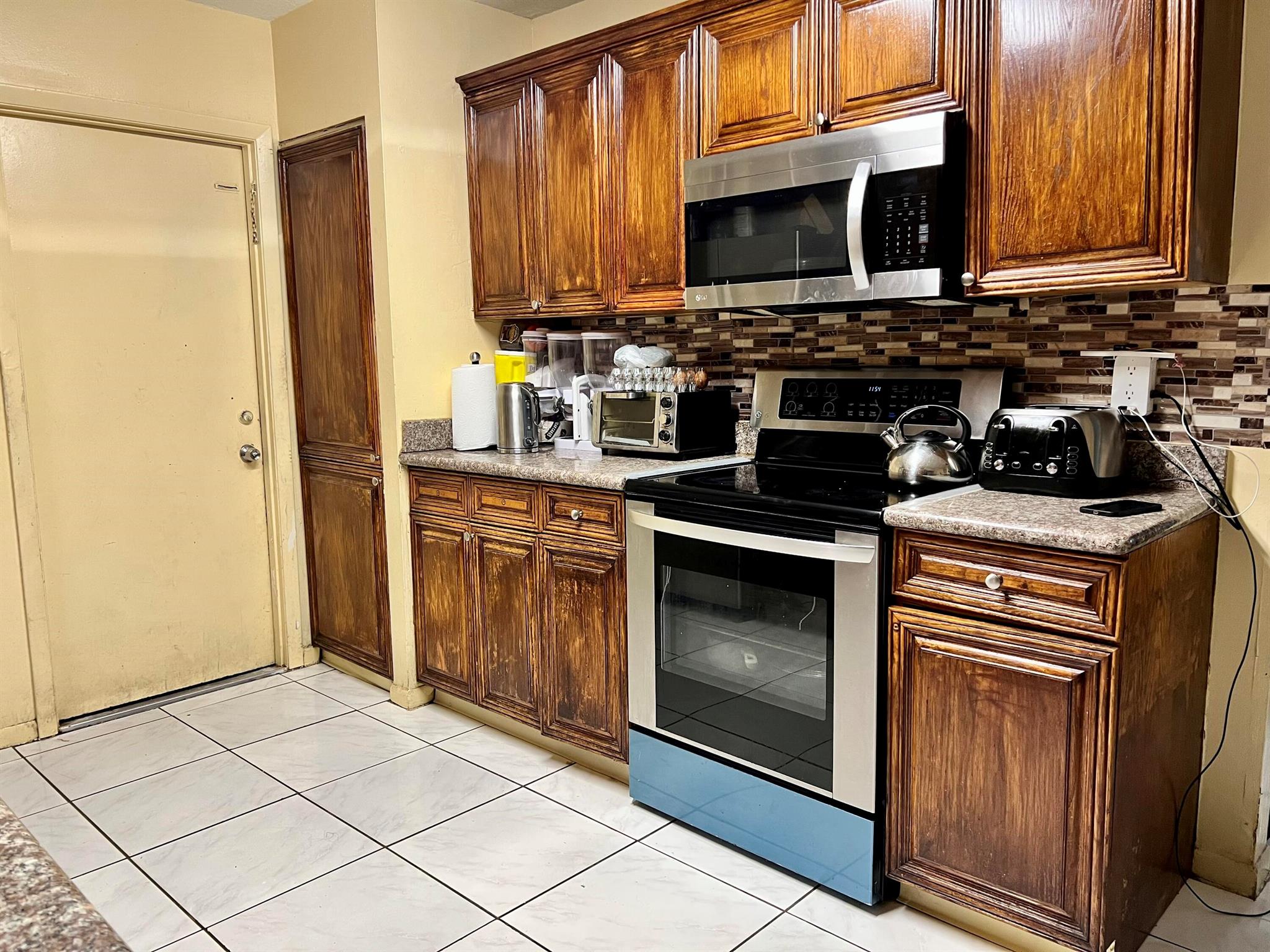 18405 Tapadero Terrace