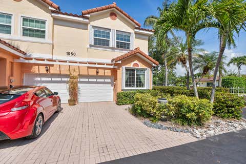 Tiny photo for 1950 Ne 7th St #105, Deerfield Beach, FL 33441 (MLS # B26028967)