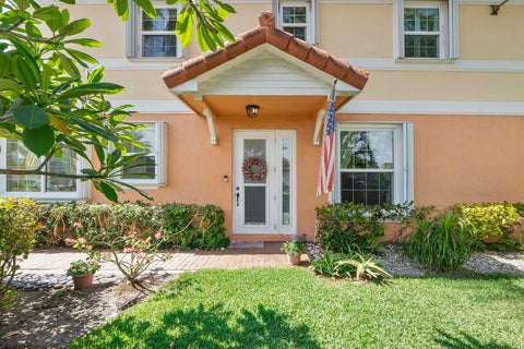 Tiny photo for 1950 Ne 7th St #105, Deerfield Beach, FL 33441 (MLS # B26028967)