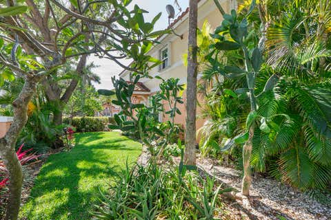 Tiny photo for 1950 Ne 7th St #105, Deerfield Beach, FL 33441 (MLS # B26028967)