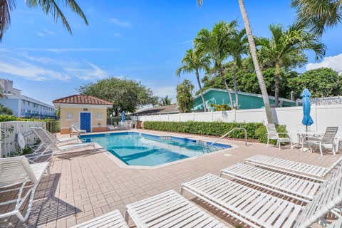 Tiny photo for 1950 Ne 7th St #105, Deerfield Beach, FL 33441 (MLS # B26028967)