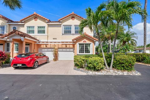 Tiny photo for 1950 Ne 7th St #105, Deerfield Beach, FL 33441 (MLS # B26028967)