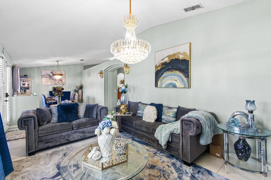 PORT ST LUCIE SECTION 25 - Residential