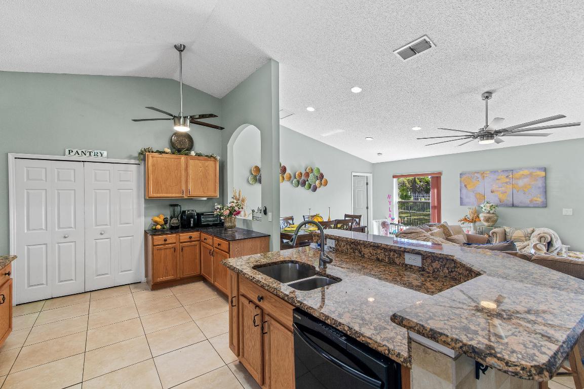 PORT ST LUCIE SECTION 25 - Residential