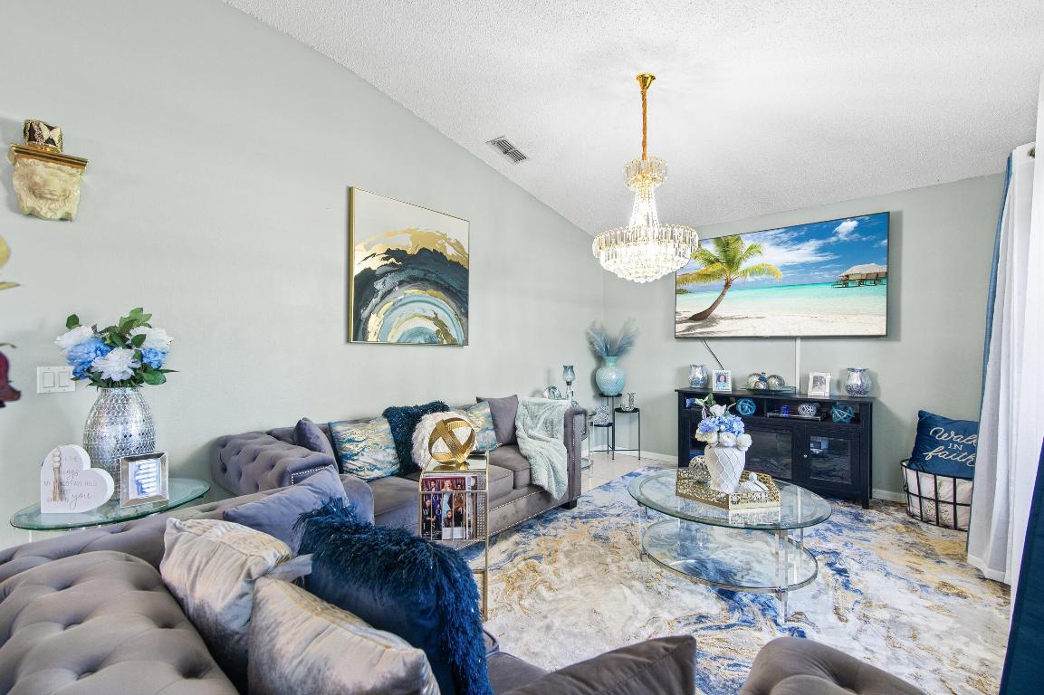 PORT ST LUCIE SECTION 25 - Residential