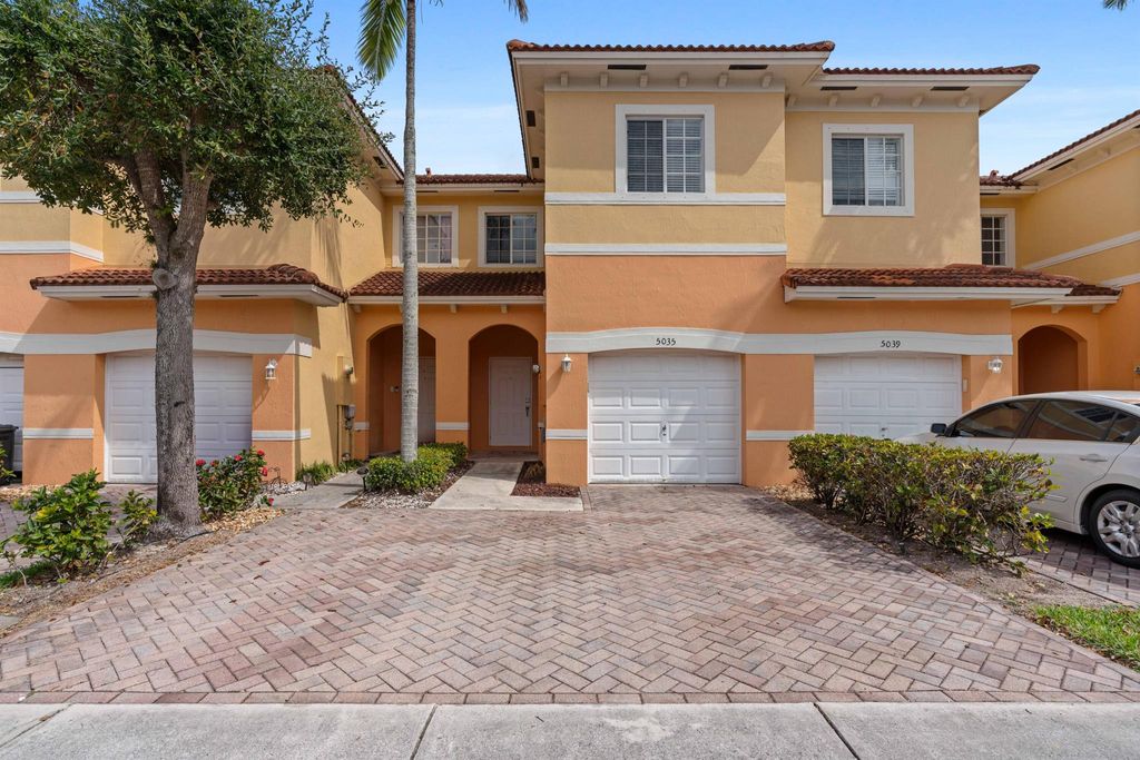 Photo of 5035 SE Mariner Garden Circle, Stuart, FL 34997 (MLS # R10966751)