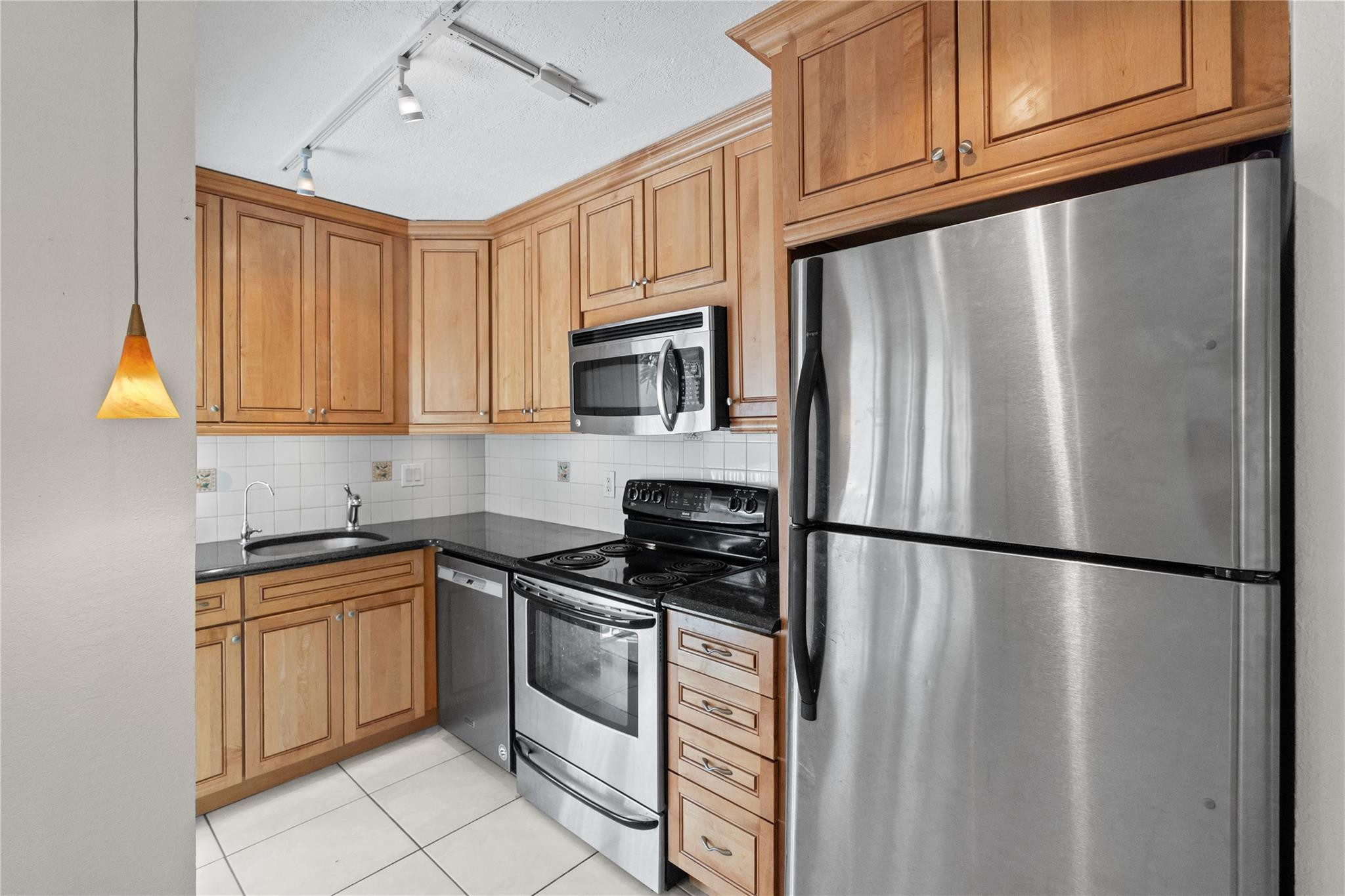 WHITTIER TOWERS - Residential