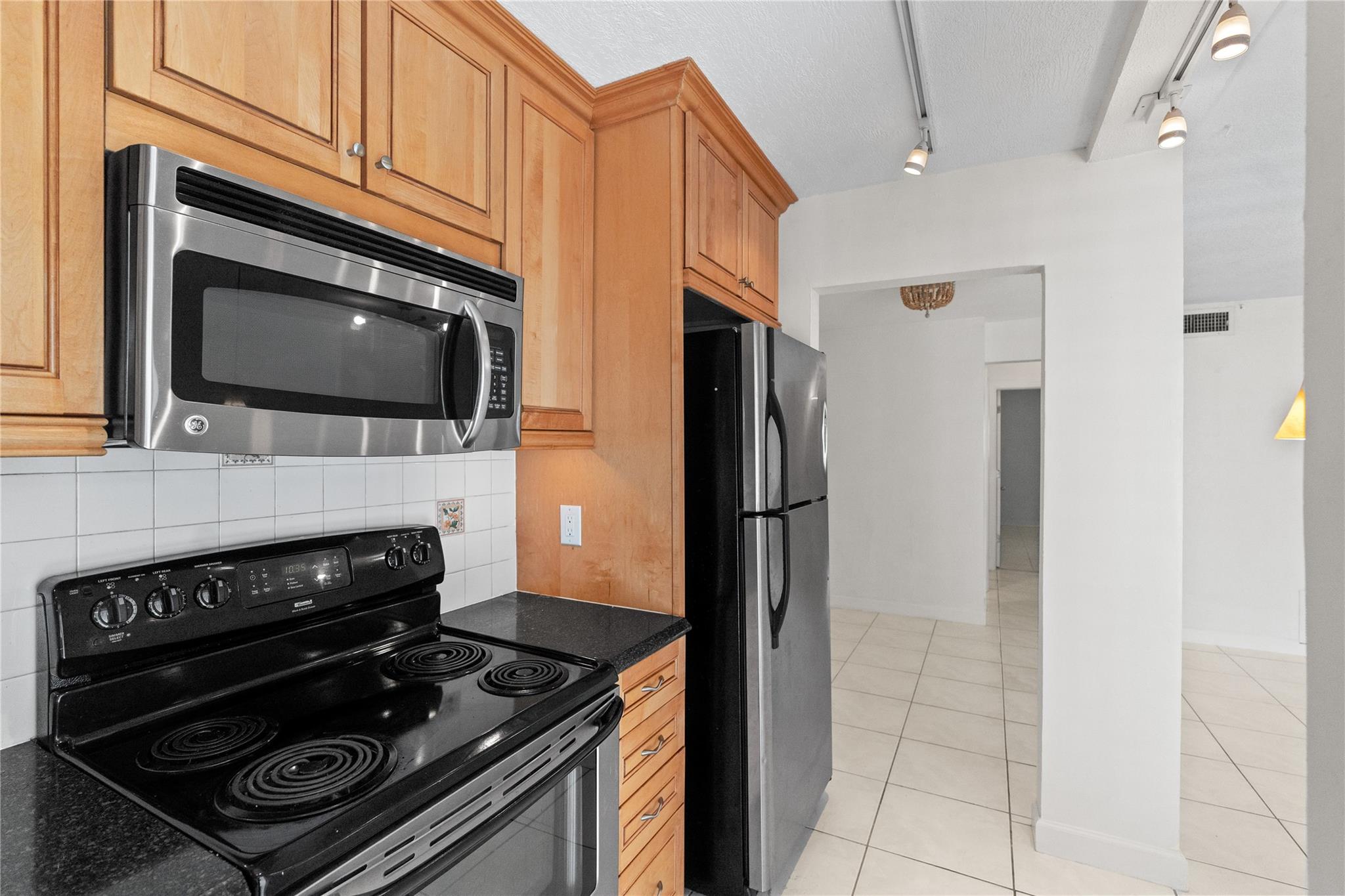 WHITTIER TOWERS - Residential