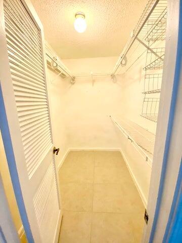 FOUNTAINVIEW CONDO - Residential Lease